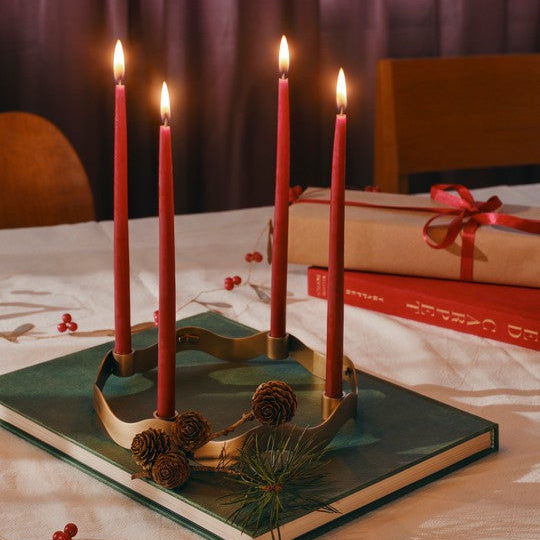 Goldener Adventskranz aus Metall
