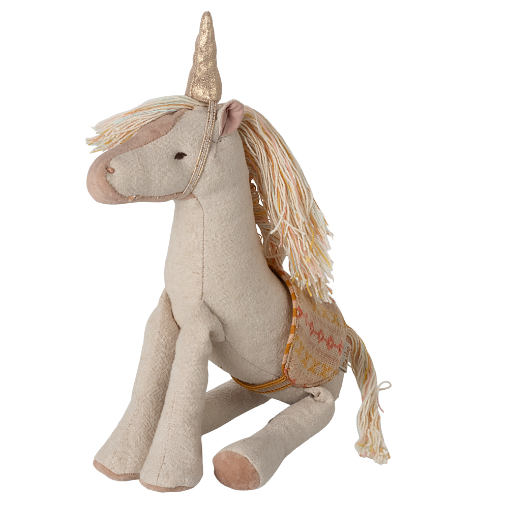 Stoff-Einhorn von Maileg mit goldenem Horn.